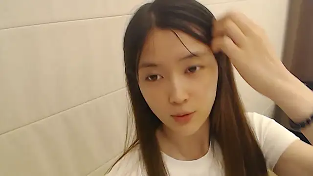 Mimi-cnbaby online show from 05-14-26, 01:41