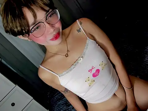 rian shemale online show from 10-11-25, 12:11