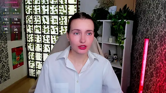Elis Cherry online show from 10-20-25, 02:02