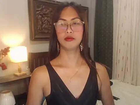 Nathalieheartt online show from 07-21-26, 01:34