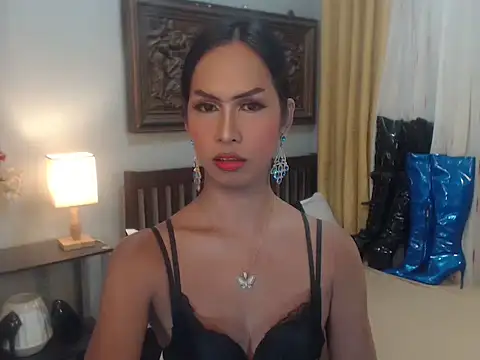 Nathalieheartt online show from 11-13-25, 02:59