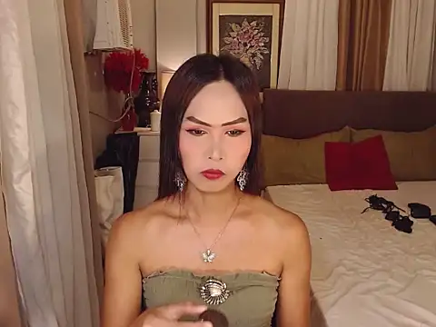 Nathalieheartt online show from 04-05-26, 03:24