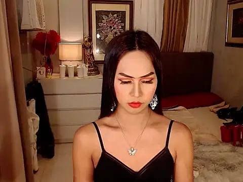 Nathalieheartt online show from 02-10-26, 02:21