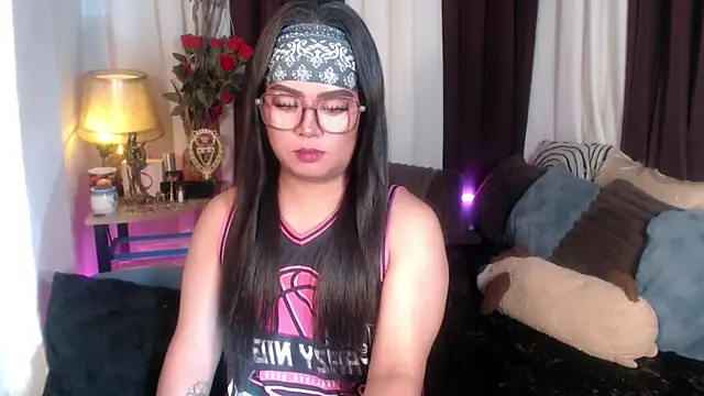 YourSweet-mich online show from 04-14-26, 06:07