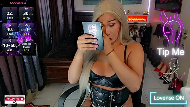 AubreySaint online show from 05-06-26, 04:22