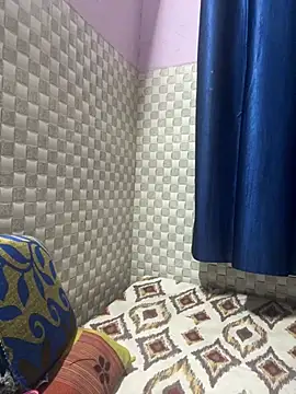 Snapshot of Hot_Jaanvi_ chatting on 06-25-26, 06:02 Hot Jaanvi online show from 06-25-26, 06:02