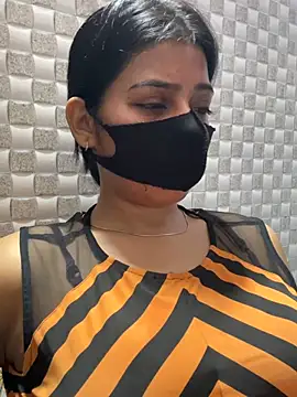Snapshot of Hot_Jaanvi_ chatting on 07-13-26, 04:23 Hot Jaanvi online show from 07-13-26, 04:23