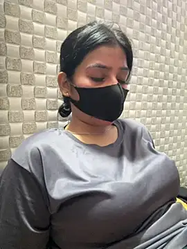 Snapshot of Hot_Jaanvi_ chatting on 06-18-26, 09:20 Hot Jaanvi online show from 06-18-26, 09:20
