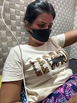 Hot Jaanvi  online show from 05-30-26, 05:40