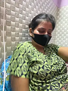 Snapshot of Hot_Jaanvi_ chatting on 07-16-26, 04:15 Hot Jaanvi online show from 07-16-26, 04:15