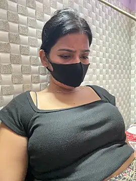 Snapshot of Hot_Jaanvi_ chatting on 06-14-26, 05:03 Hot Jaanvi online show from 06-14-26, 05:03
