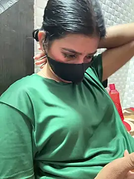 Hot Jaanvi  online show from 04-18-26, 04:42