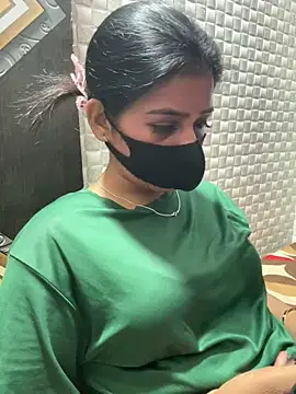 Hot Jaanvi  online show from 04-17-26, 03:53