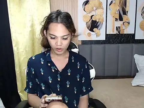 Raffa ella69 online show from 11-14-25, 08:51