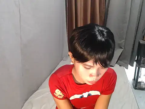 Snapshot of Steffi_scott chatting on 07-16-26, 12:24 Steffi scott online show from 07-16-26, 12:24