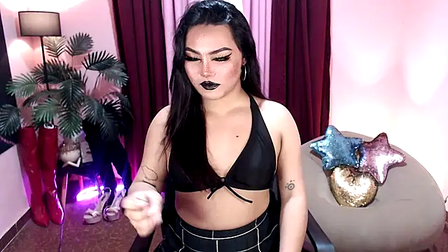 Unique Maya online show from 11-20-25, 05:13