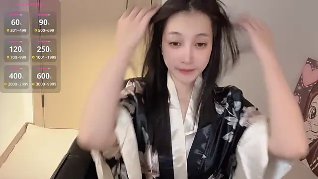 Snapshot of Seraphina-se chatting on 09-25-25, 11:33 Seraphina-se online show from 09-25-25, 11:33