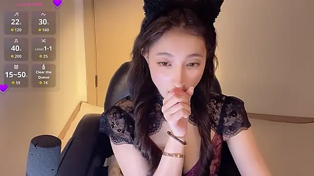 Seraphina-se online show from 04-14-26, 03:39