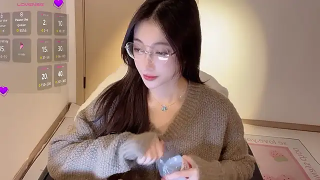 Seraphina-se online show from 01-14-26, 06:11