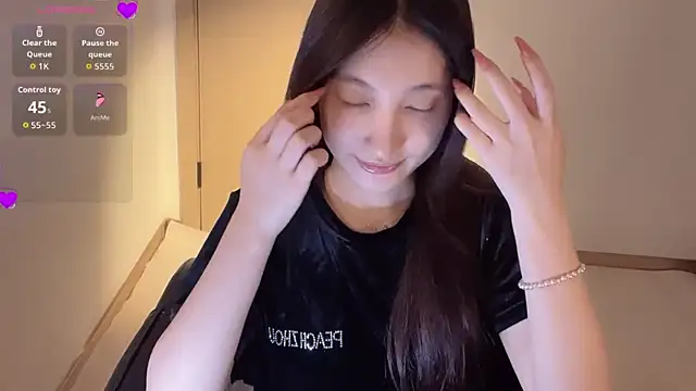 Seraphina-se online show from 03-19-26, 02:28