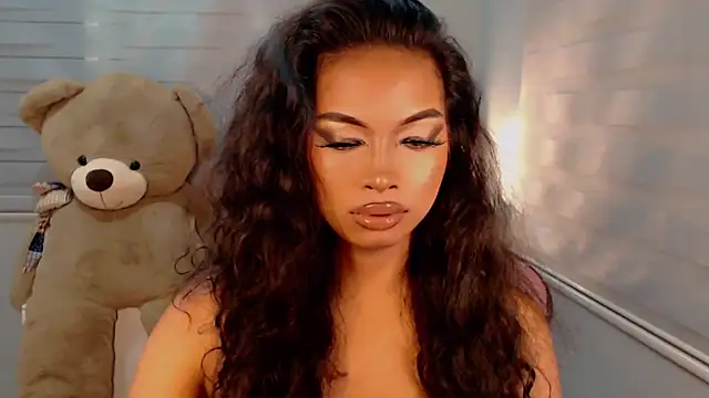KathRouge online show from 10-16-25, 04:15
