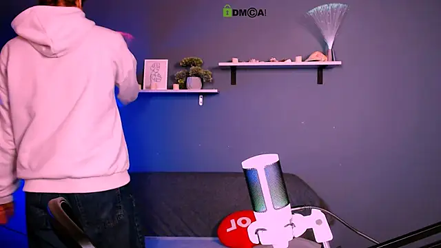 lucas long  online show from 12-14-25, 09:37