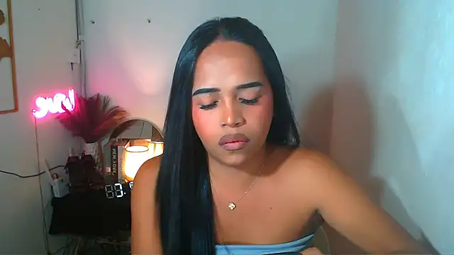 Lorainnelustts online show from 03-22-26, 01:45