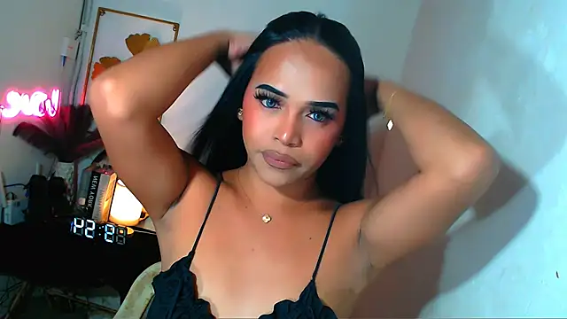 Lorainnelustts online show from 03-23-26, 02:28