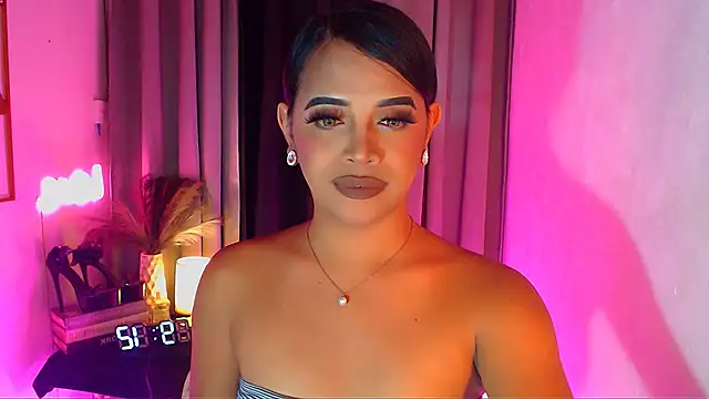 Lorainnelustts online show from 01-19-26, 01:15