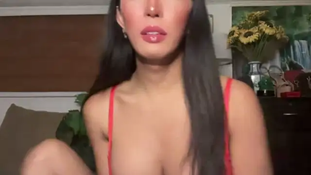 Snapshot of yuminasaixx chatting on 09-19-25, 03:38 yuminasaixx online show from 09-19-25, 03:38