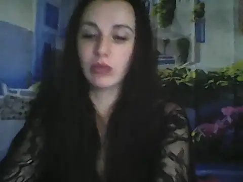 Snapshot of Qinini chatting on 11-24-25, 10:10 Qinini online show from 11-24-25, 10:10