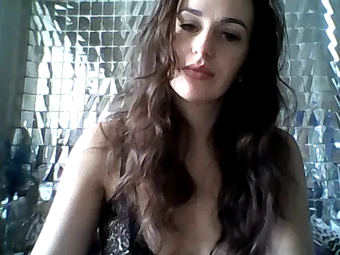 Qinini online show from 10-13-25, 10:06