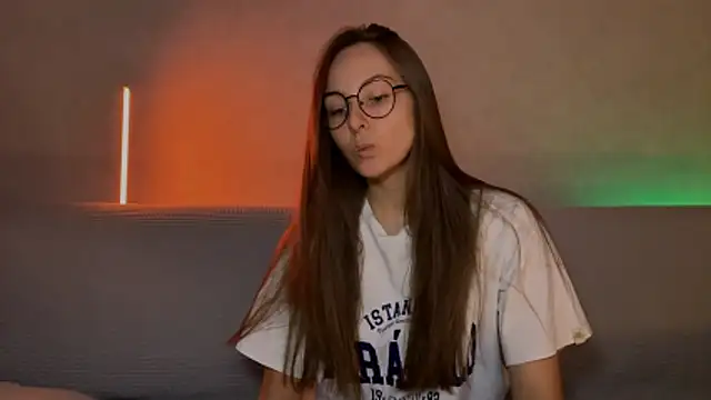 Oralaa1 online show from 02-11-26, 06:08