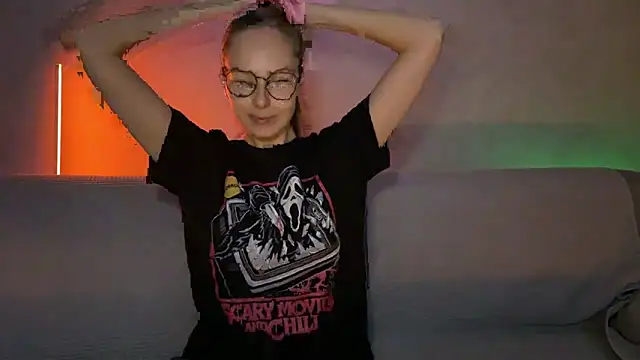 Oralaa1 online show from 02-10-26, 06:18