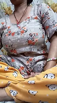 Snapshot of Ritika_ranii chatting on 10-11-25, 08:26 Ritika ranii online show from 10-11-25, 08:26