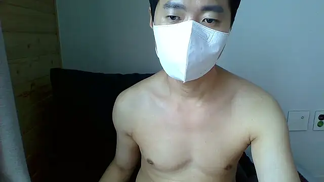 Snapshot of _kinggun_ chatting on 10-18-25, 04:58  kinggun  online show from 10-18-25, 04:58