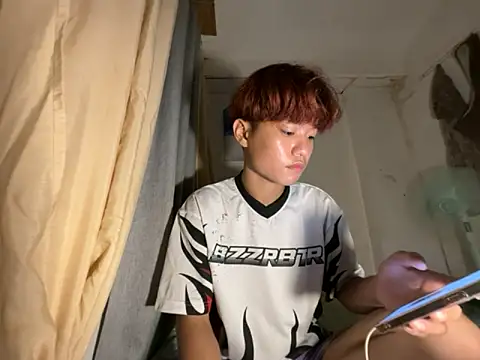 ur little secret online show from 11-25-25, 02:17