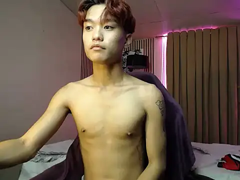 Snapshot of ur_little_secret chatting on 11-05-25, 09:01 ur little secret online show from 11-05-25, 09:01