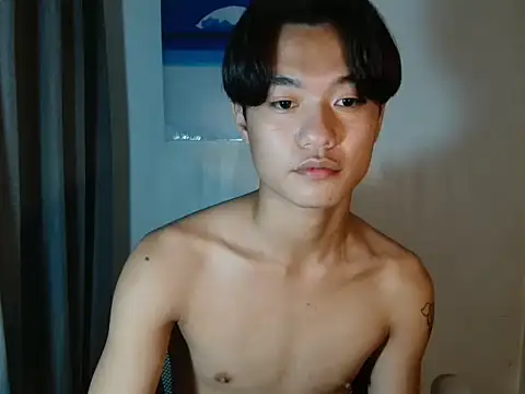 ur little secret online show from 12-15-25, 03:07