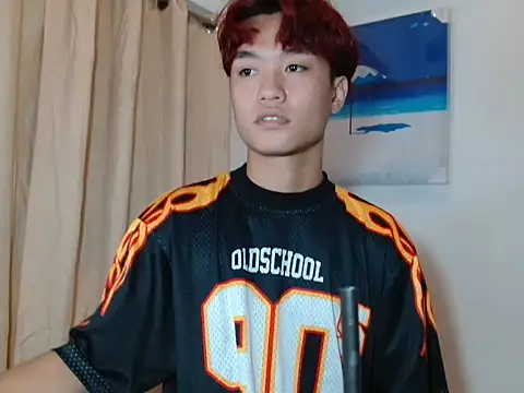 Snapshot of ur_little_secret chatting on 10-13-25, 02:40 ur little secret online show from 10-13-25, 02:40