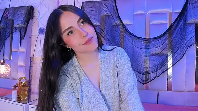 HannaCollins  online show from 12-02-25, 01:02