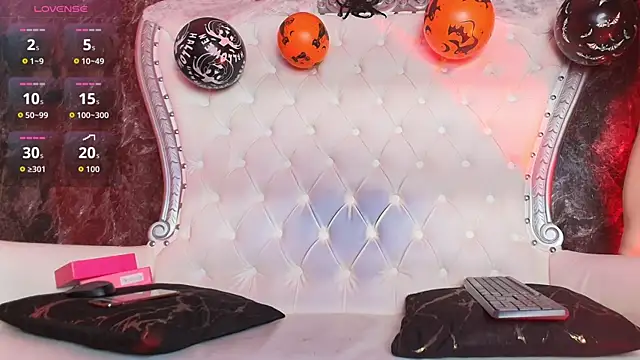 MirandaSould online show from 10-22-25, 01:32