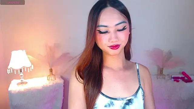 Kiah Wyatt online show from 11-28-25, 07:19