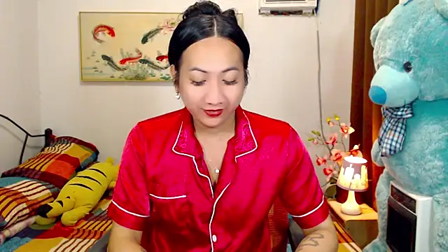 Snapshot of LovelyQueen69 chatting on 06-11-26, 04:15 LovelyQueen69 online show from 06-11-26, 04:15