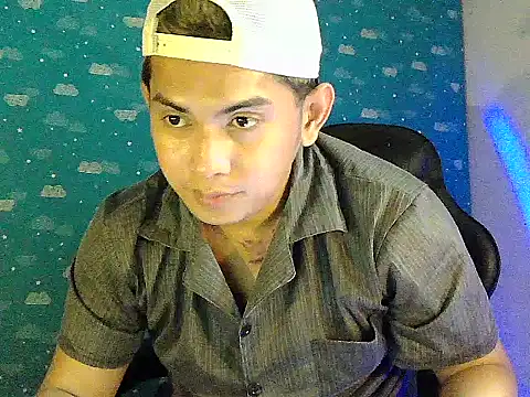 Snapshot of riley_cum chatting on 03-28-26, 02:40 riley cum online show from 03-28-26, 02:40