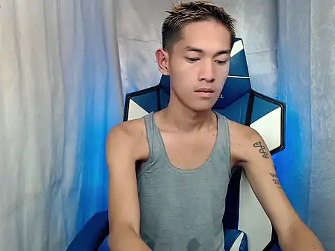 riks tyler online show from 12-15-25, 03:40