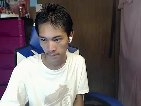 Snapshot of riks_tyler chatting on 07-22-26, 12:18 riks tyler online show from 07-22-26, 12:18