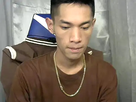 riks tyler online show from 09-09-25, 04:05