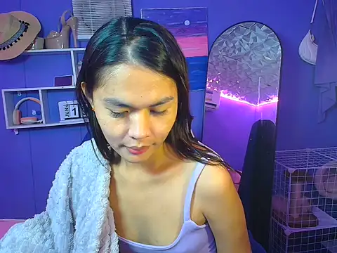 Snapshot of urgirljane chatting on 06-20-26, 03:44 urgirljane online show from 06-20-26, 03:44