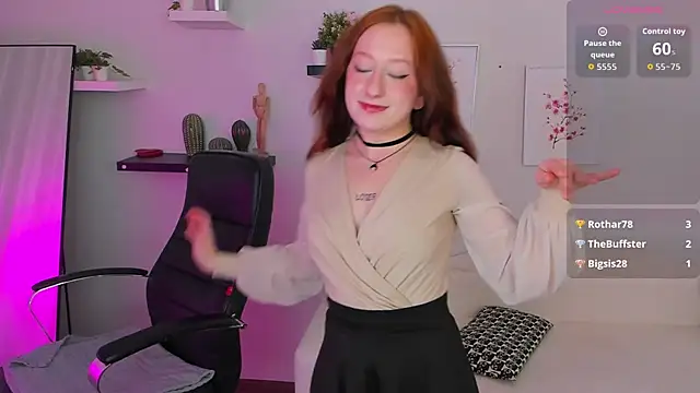 Violet Griffen online show from 10-22-25, 03:44